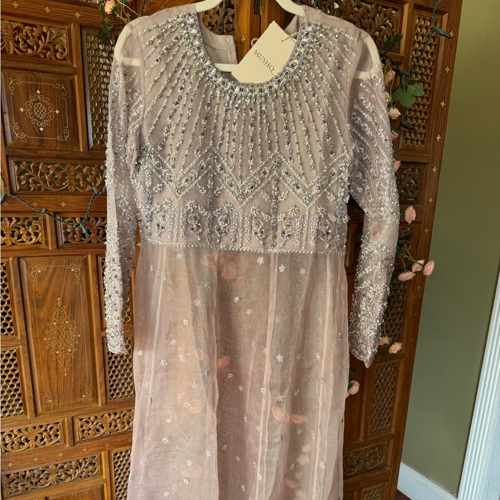 Mushq Camilia Formal Suit